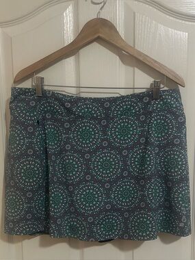 NWOT Women’s LL Bean  Outdoor Performance Activewear UV Protection Skort Large.